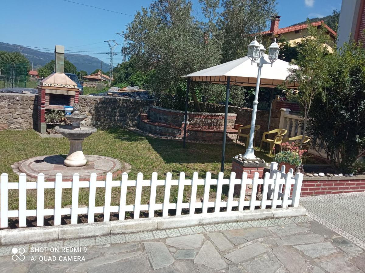Vivienda Turistica Volvere Santiurde de Toranzo Exterior foto
